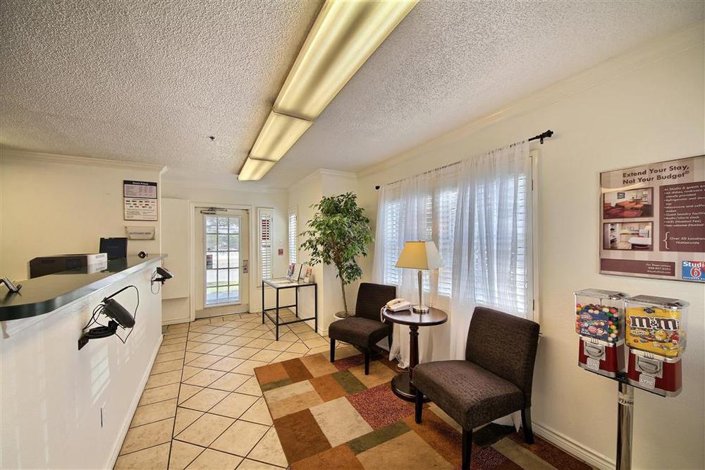 Studio 6-San Antonio, Tx - Six Flags Interior foto